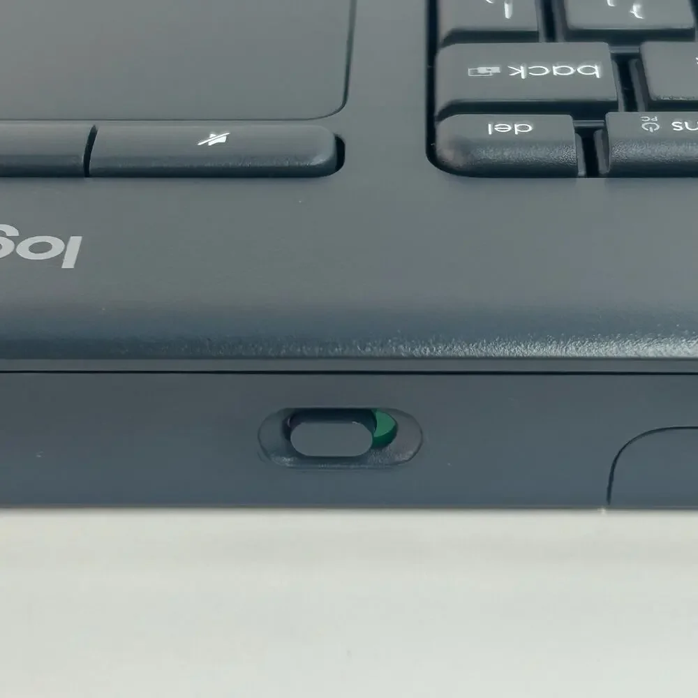 LOGITECH K400+ Wireless Keyboard and Trackpad Y-R0055 No Dongle Black